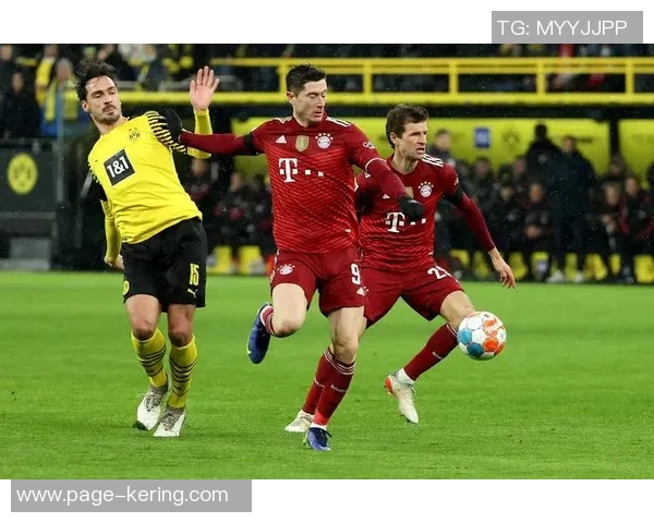 1999年拜仁慕尼黑与多特蒙德巅峰对决的传奇时刻回顾