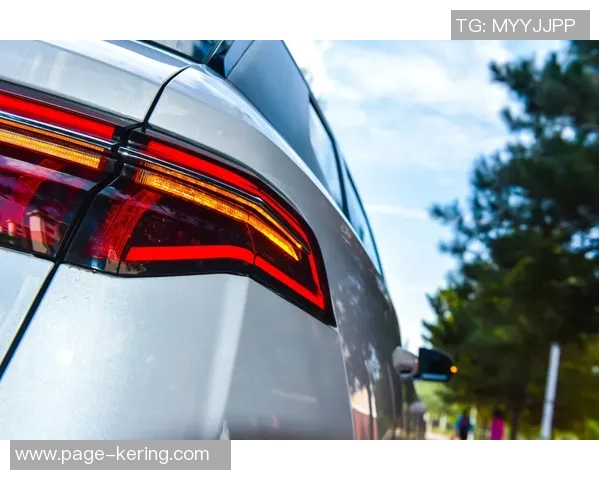 乔丹克拉克森的篮球之路与个人成长历程探讨